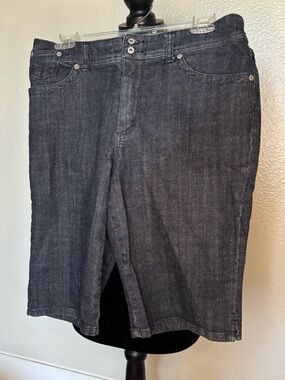Chico’s Platinum Faded Denim Shorts Size 1.5